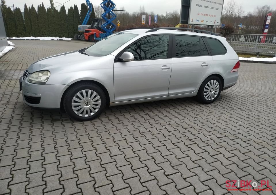 2007' Volkswagen Golf photo #2