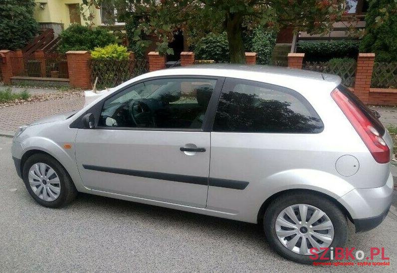 2008' Ford Fiesta photo #1