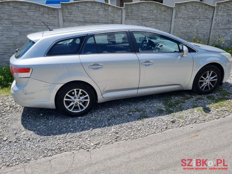 2011' Toyota Avensis 2.0 D-4D Luna photo #4