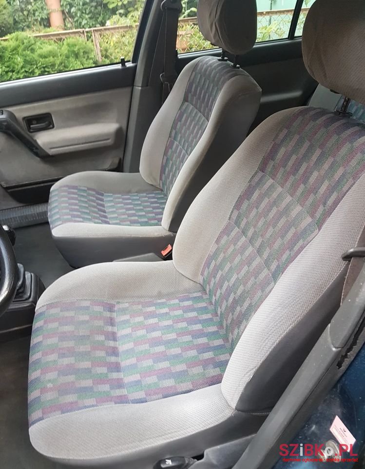 1992' Renault 19 photo #5