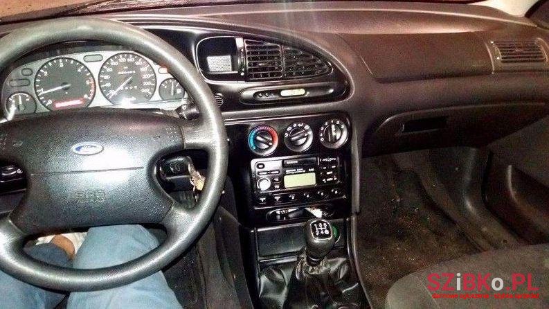 1999' Ford Mondeo photo #2
