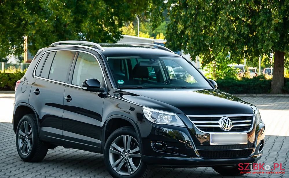 2009' Volkswagen Tiguan photo #1
