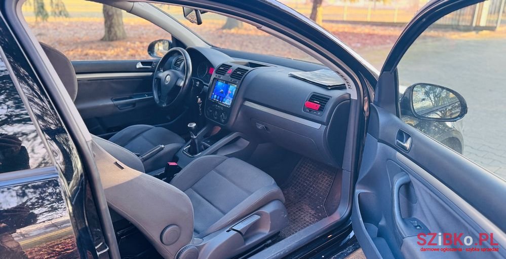 2005' Volkswagen Golf 1.6 Fsi Q-Line photo #6