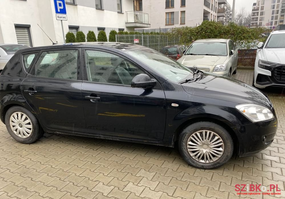 2008' Kia Ceed photo #2