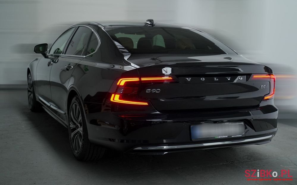 2023' Volvo S90 B5 D Awd Plus Bright photo #5