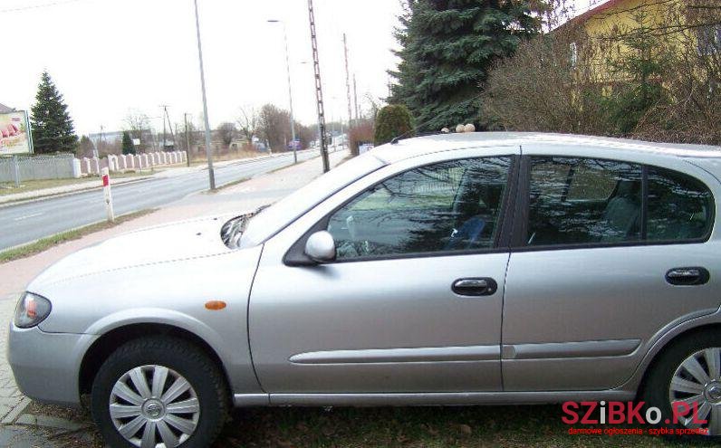 2004' Nissan Almera photo #1