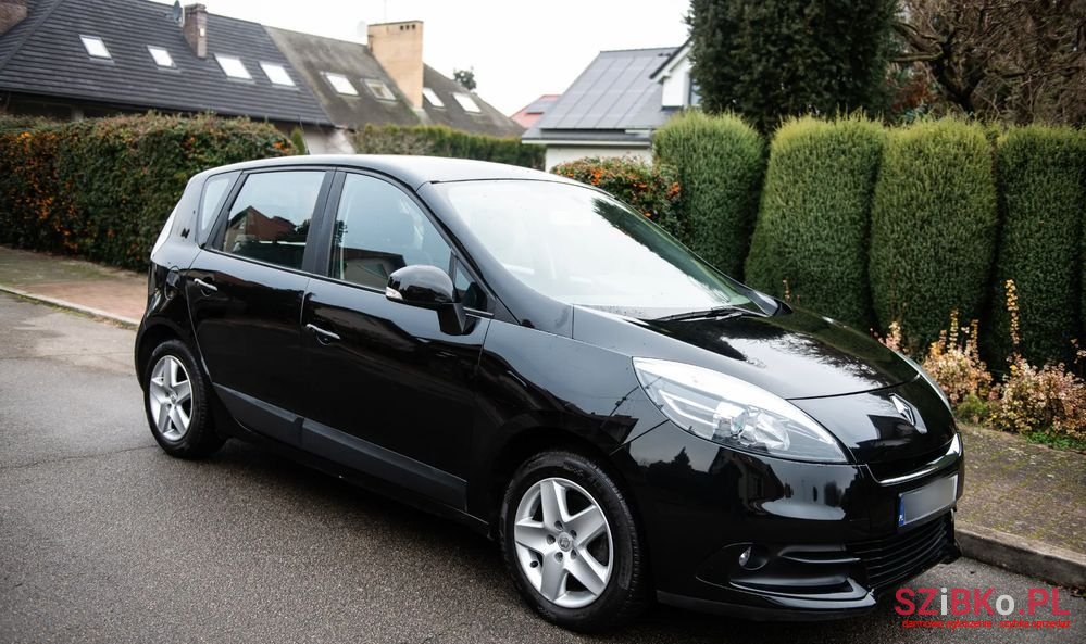 2012' Renault Scenic photo #3