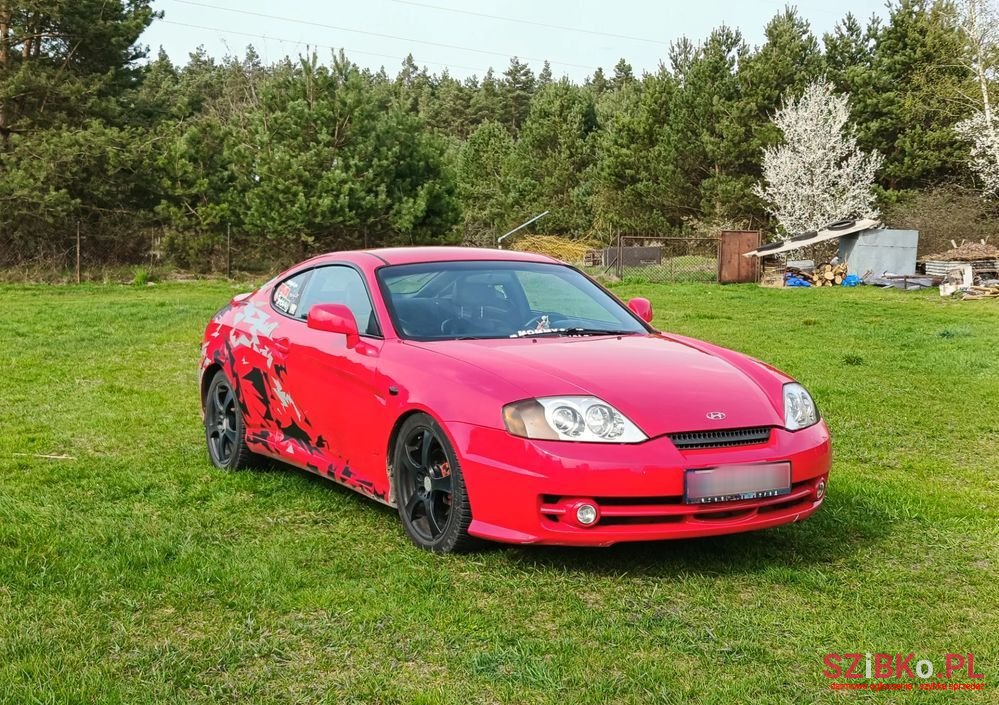 2002' Hyundai Coupe 2.0 Gl photo #1