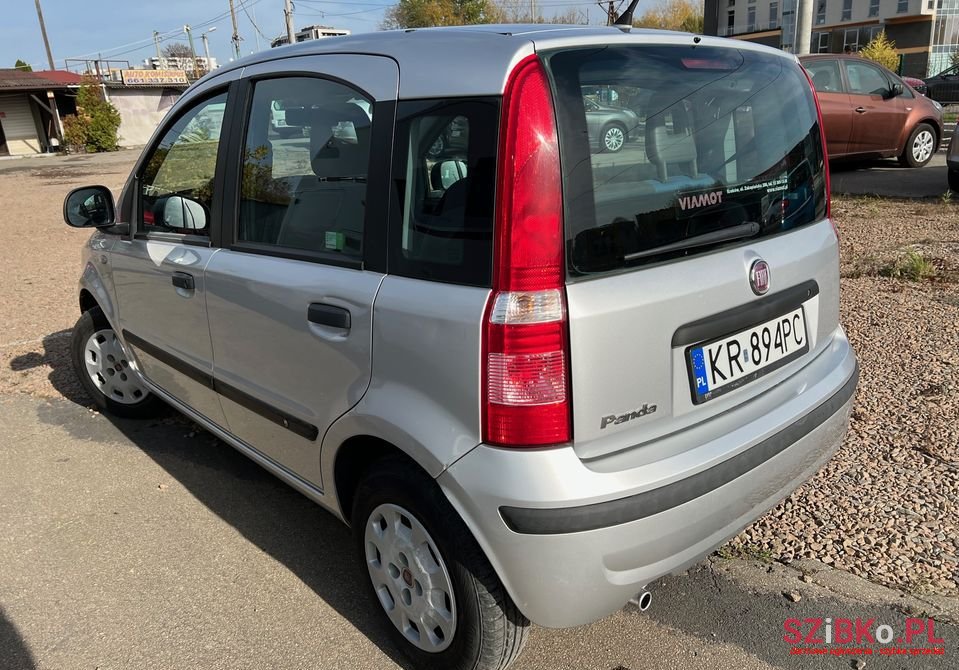 2010' Fiat Panda photo #4