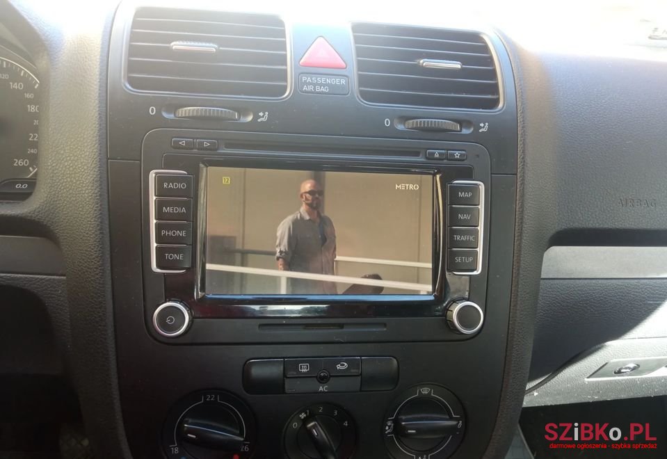 2008' Volkswagen Jetta photo #5