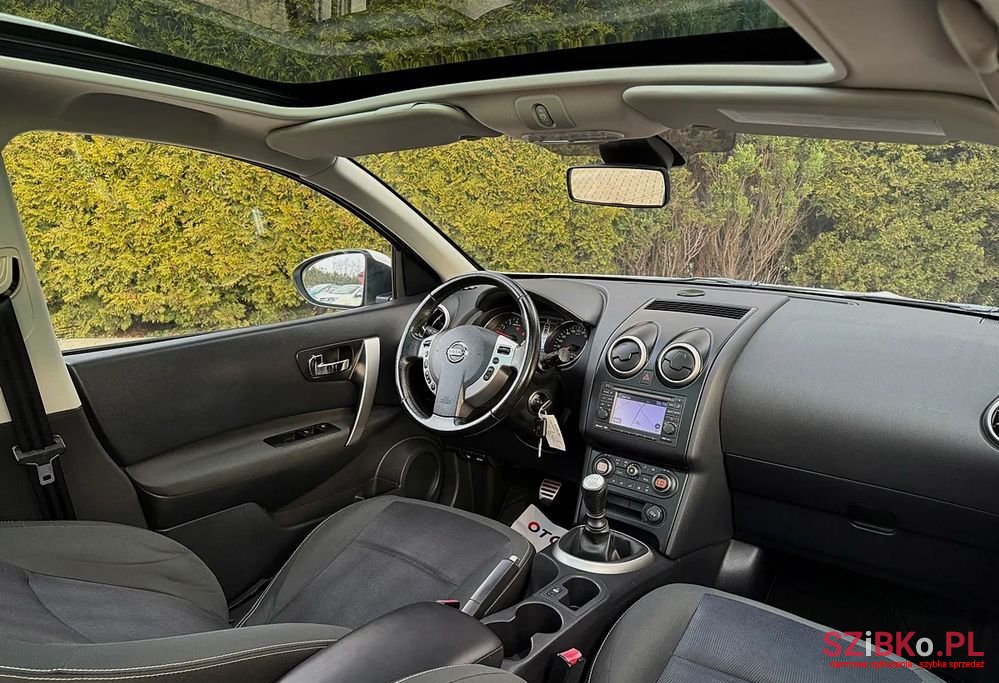 2011' Nissan Qashqai 2.0 Tekna photo #3