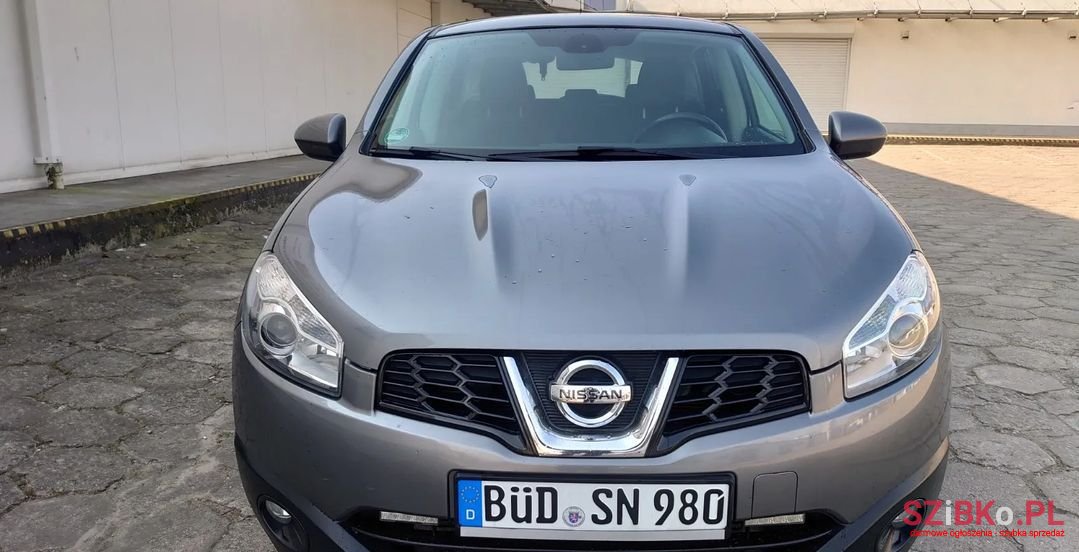 2011' Nissan Qashqai photo #2