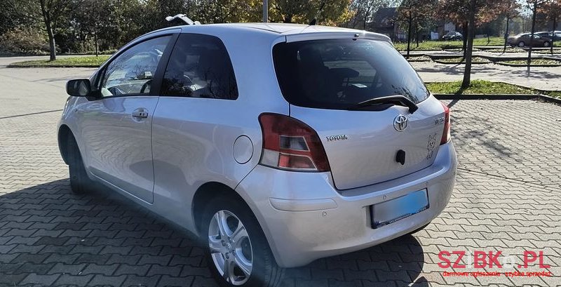 2011' Toyota Yaris 1.33 Luna photo #5