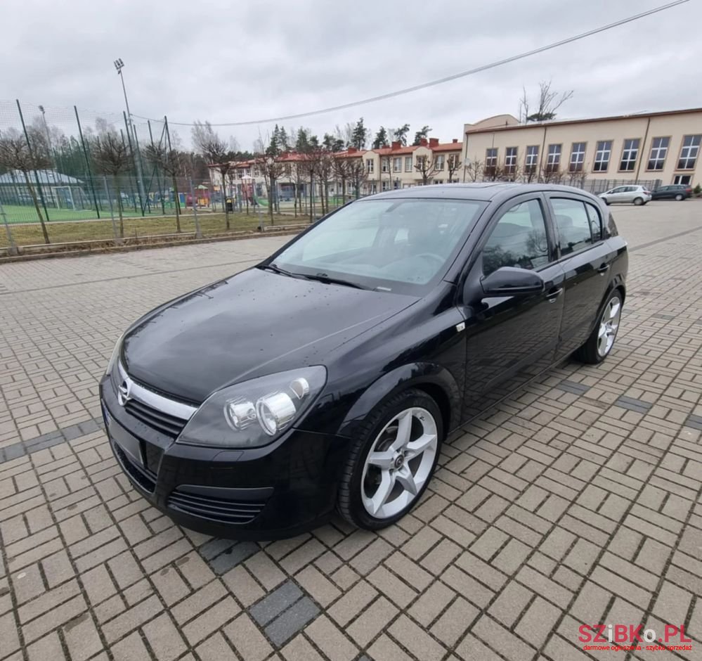 2004' Opel Astra photo #1