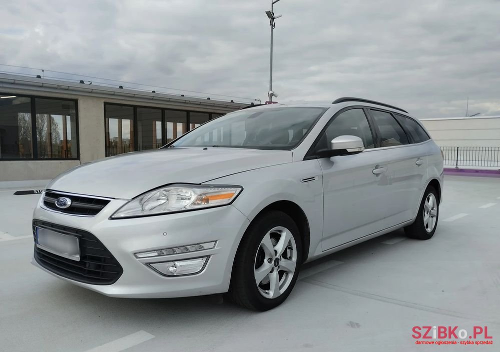 2013' Ford Mondeo photo #1