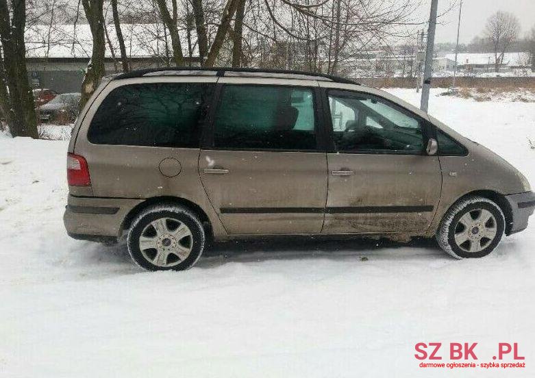 2004' Ford Galaxy photo #1