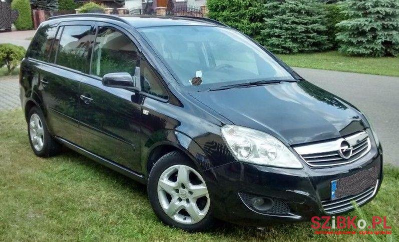 2008' Opel Zafira photo #2