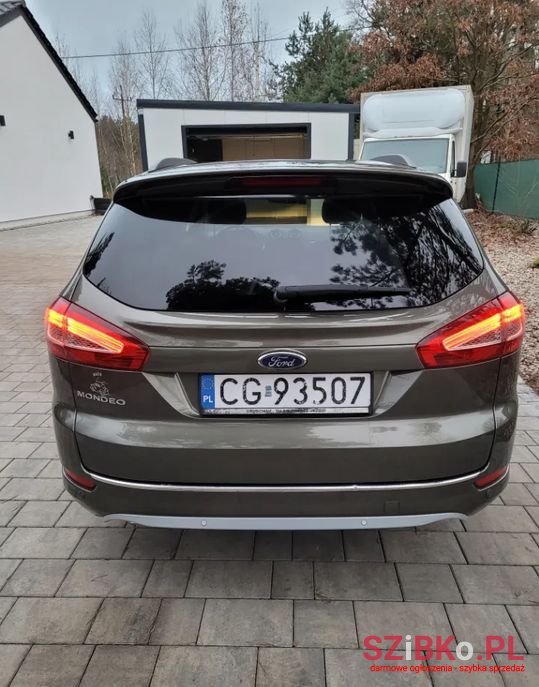 2012' Ford Mondeo photo #6