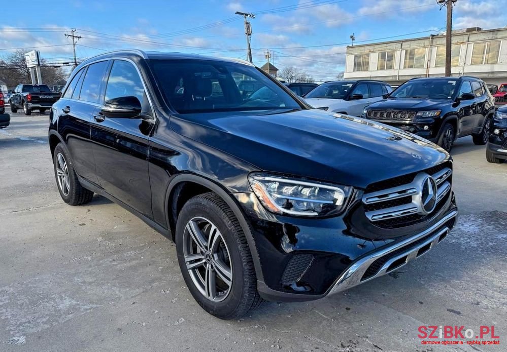 2019' Mercedes-Benz GLC 300 4Matic 9G-Tronic photo #1