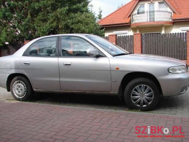 1999' Daewoo Nubira photo #3