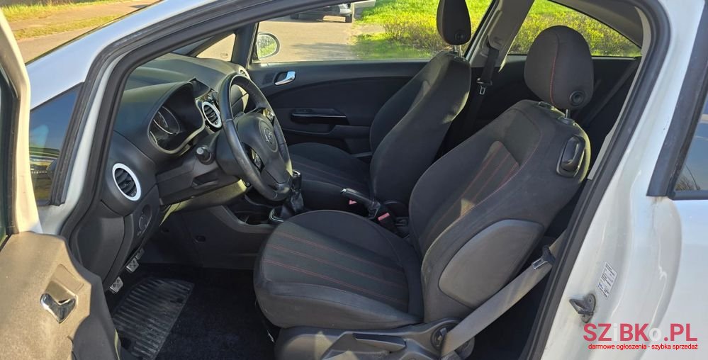 2009' Opel Corsa 1.2 16V Enjoy photo #3