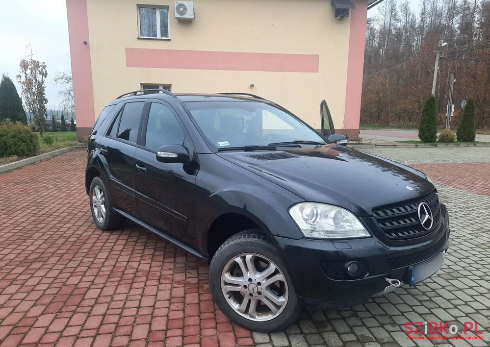 2005' Mercedes-Benz Ml 320 Cdi 4-Matic photo #3