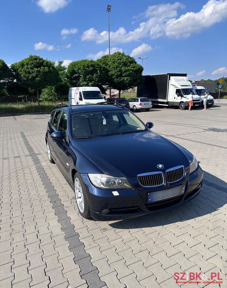 2006' BMW 3 Series 325Xi photo #1