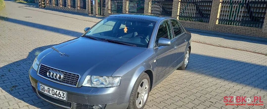 2002' Audi A4 photo #2