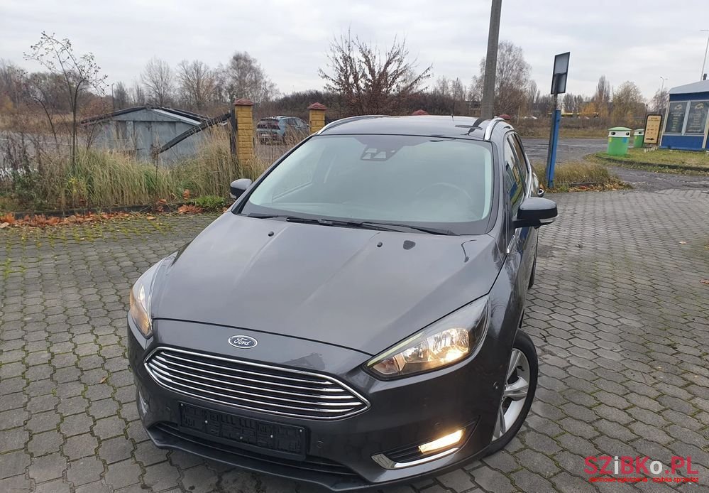 2015' Ford Focus photo #5