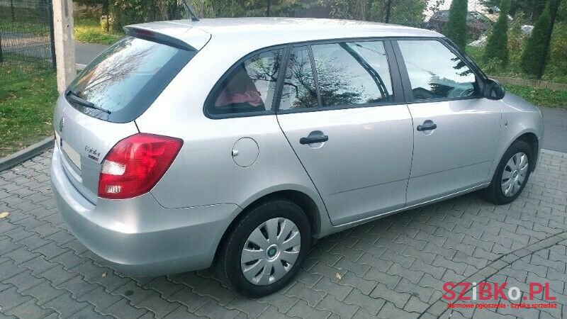 2010' Skoda Fabia photo #1