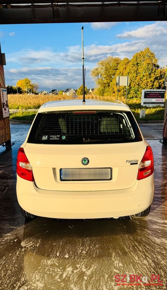 2009' Skoda Fabia 1.4 Tdi Classic photo #5