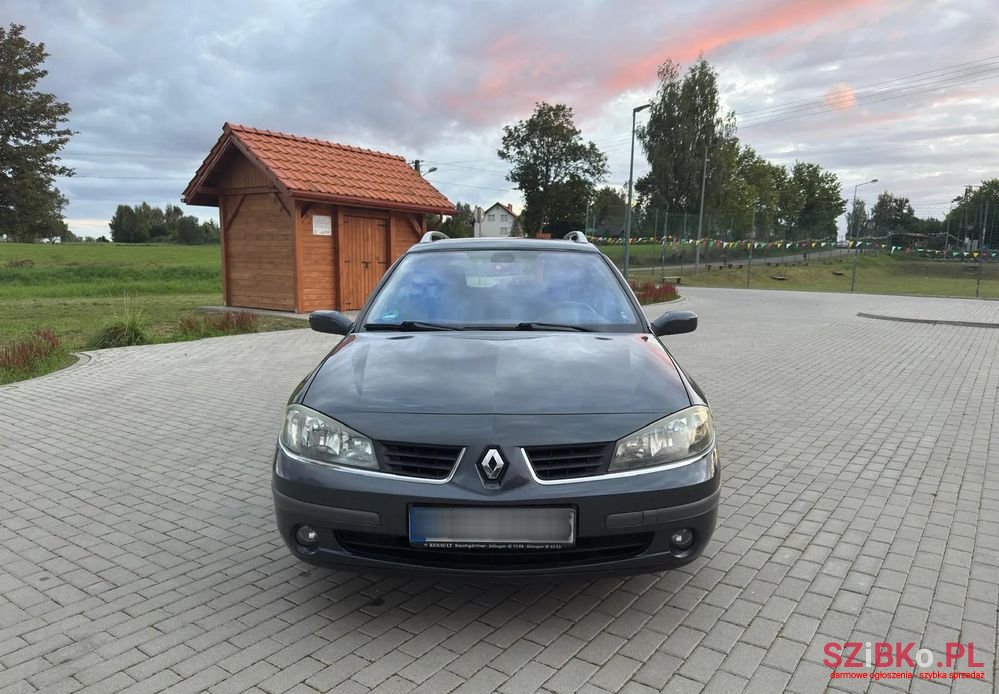 2007' Renault Laguna 2.0 Emotion photo #3