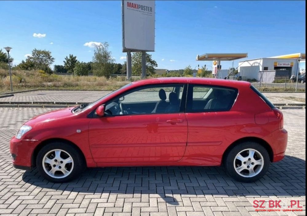 2004' Toyota Corolla 2.0 D-4D Sol photo #3