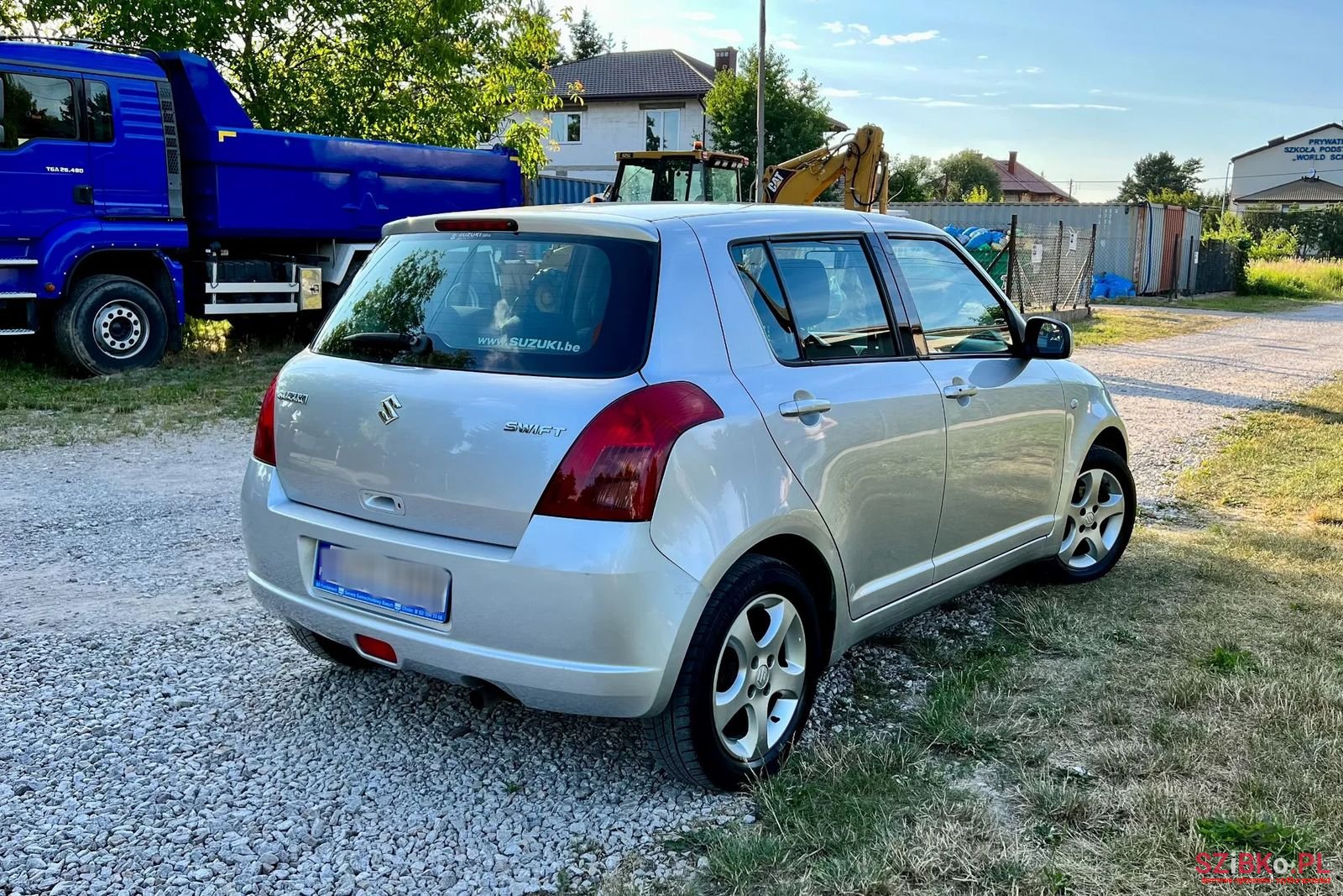 2005' Suzuki Swift photo #3