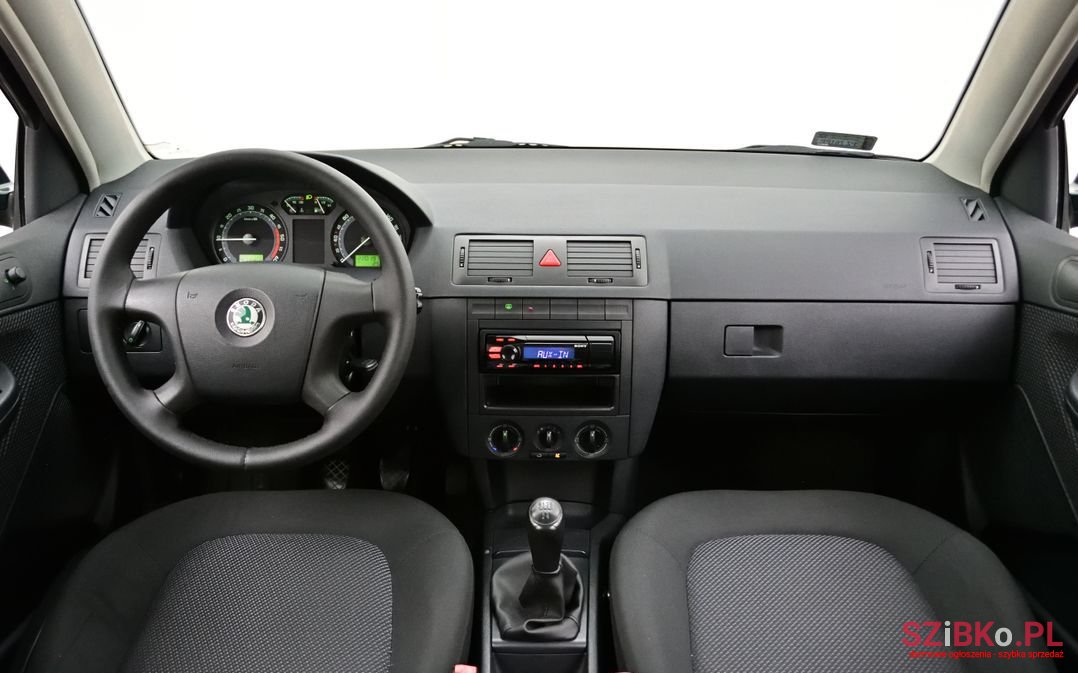 2005' Skoda Fabia photo #5