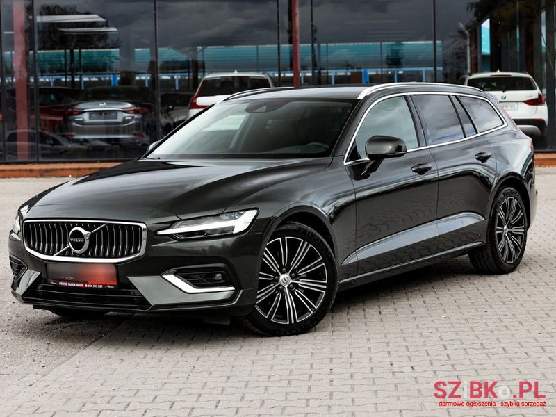 2020' Volvo V60 D4 Geartronic Inscription photo #1