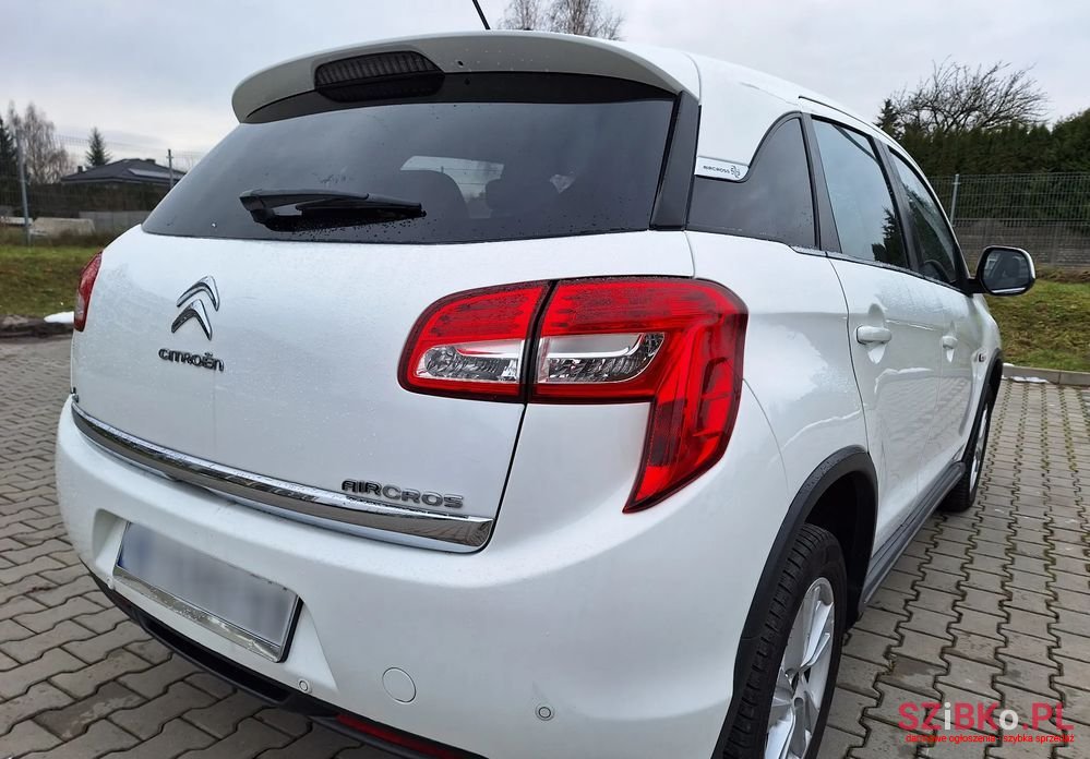 2013' Citroen C4 Aircross photo #5