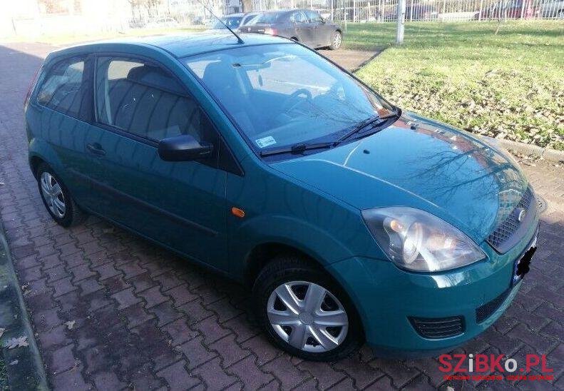 2007' Ford Fiesta photo #1