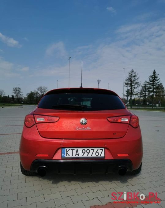 2010' Alfa Romeo Giulietta photo #3