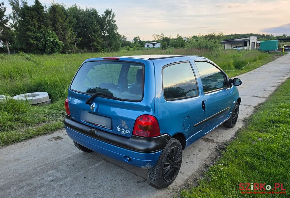 2006' Renault Twingo 1.2 Privilege photo #3