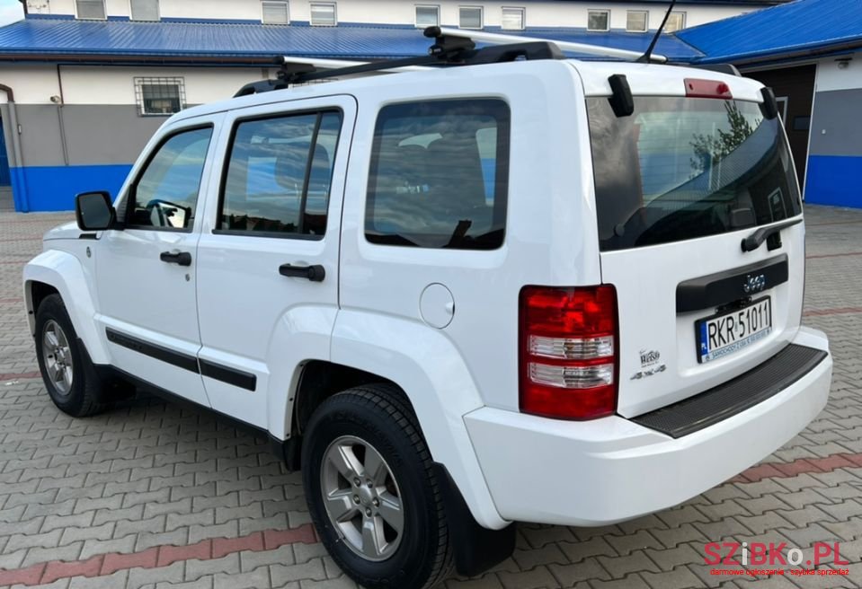 2012' Jeep Liberty photo #5