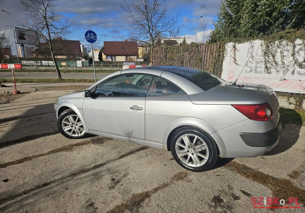 2005' Renault Megane photo #4