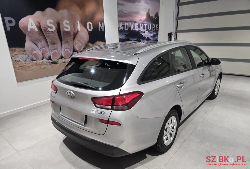 2022' Hyundai i30 1.5 Dpi Classic + photo #4