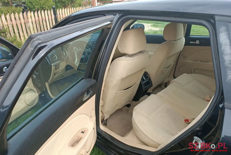 2006' Alfa Romeo 159 photo #3