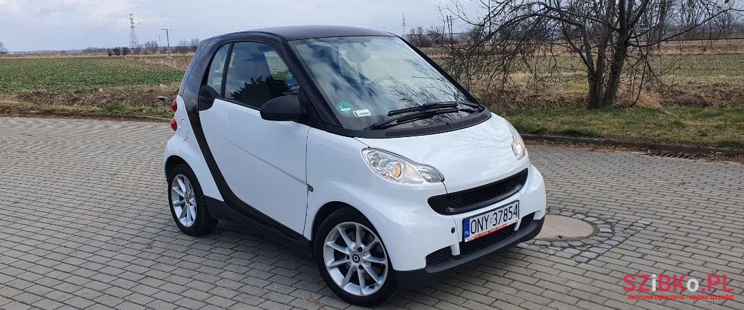 2011' Smart Fortwo photo #1