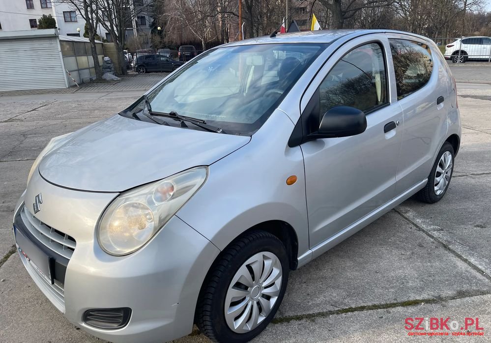 2011' Suzuki Alto 1.0 Classic photo #1