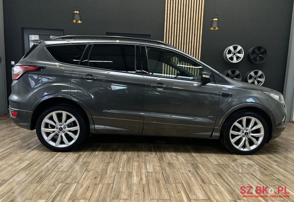 2017' Ford Kuga photo #6