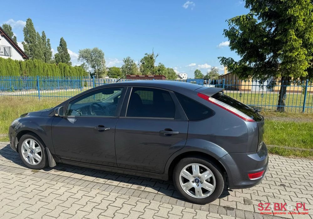 2009' Ford Focus photo #6