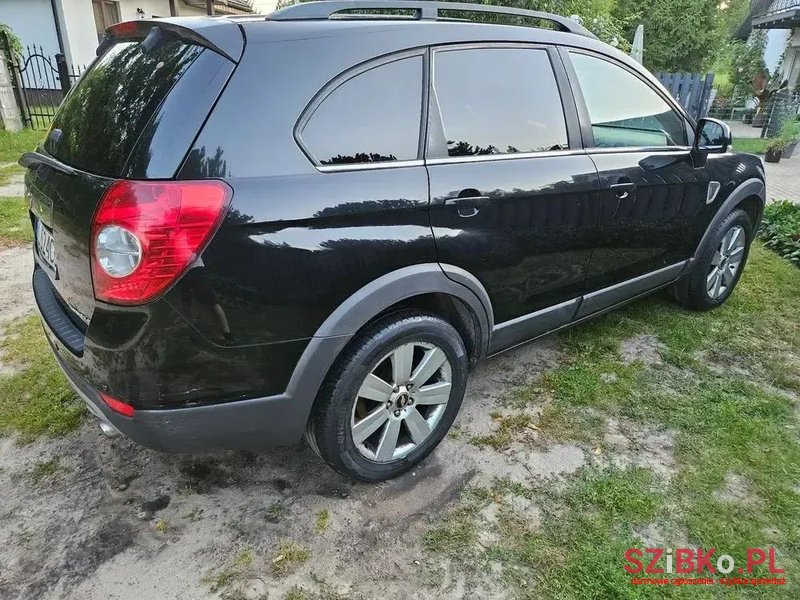 2007' Chevrolet Captiva photo #2