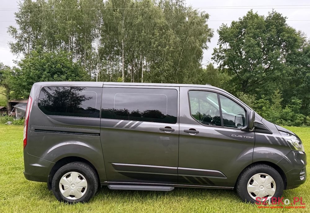 2021' Ford Tourneo Custom photo #5